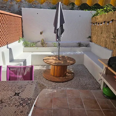 Maisonnette Climatisee A Louer Dans Fermee Proche Apartment