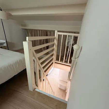 Maisonnette Climatisee A Louer Dans Fermee Proche *