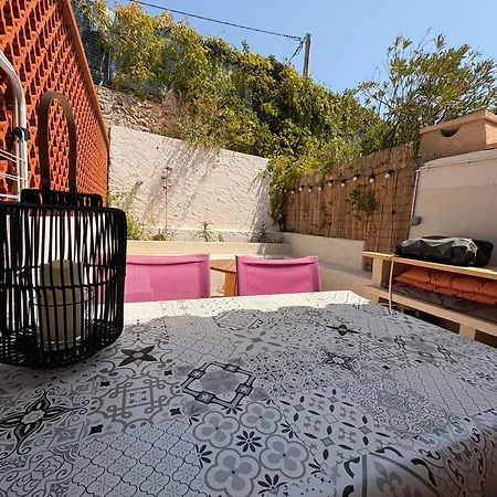 Maisonnette Climatisee A Louer Dans Fermee Proche Lejlighed